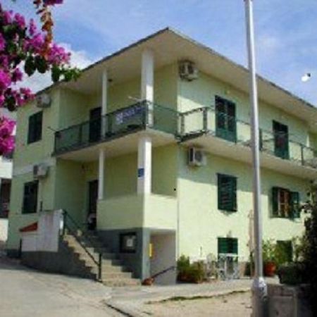 Apartmani Darinka Baška Voda Kültér fotó
