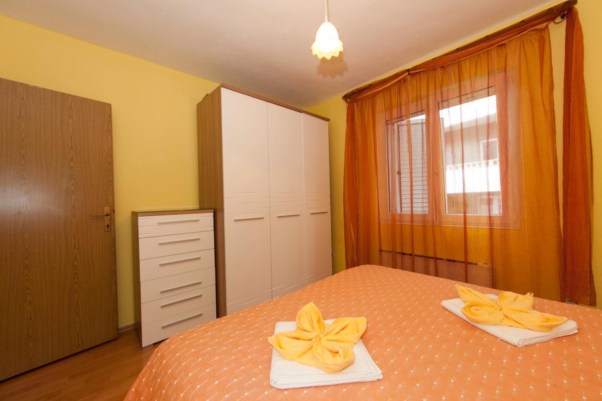 Apartmani Darinka Baška Voda Kültér fotó