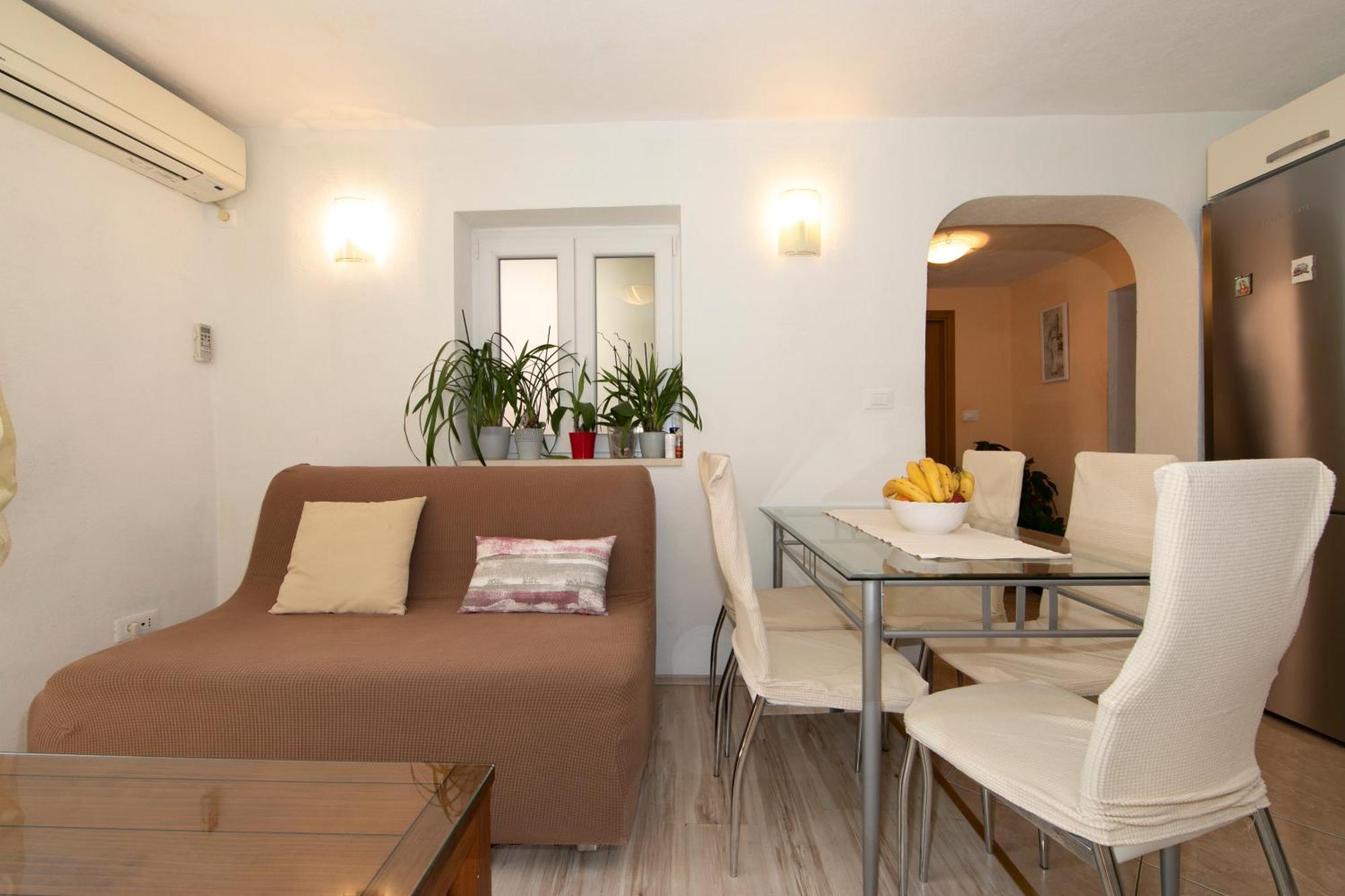 Apartmani Darinka Baška Voda Kültér fotó