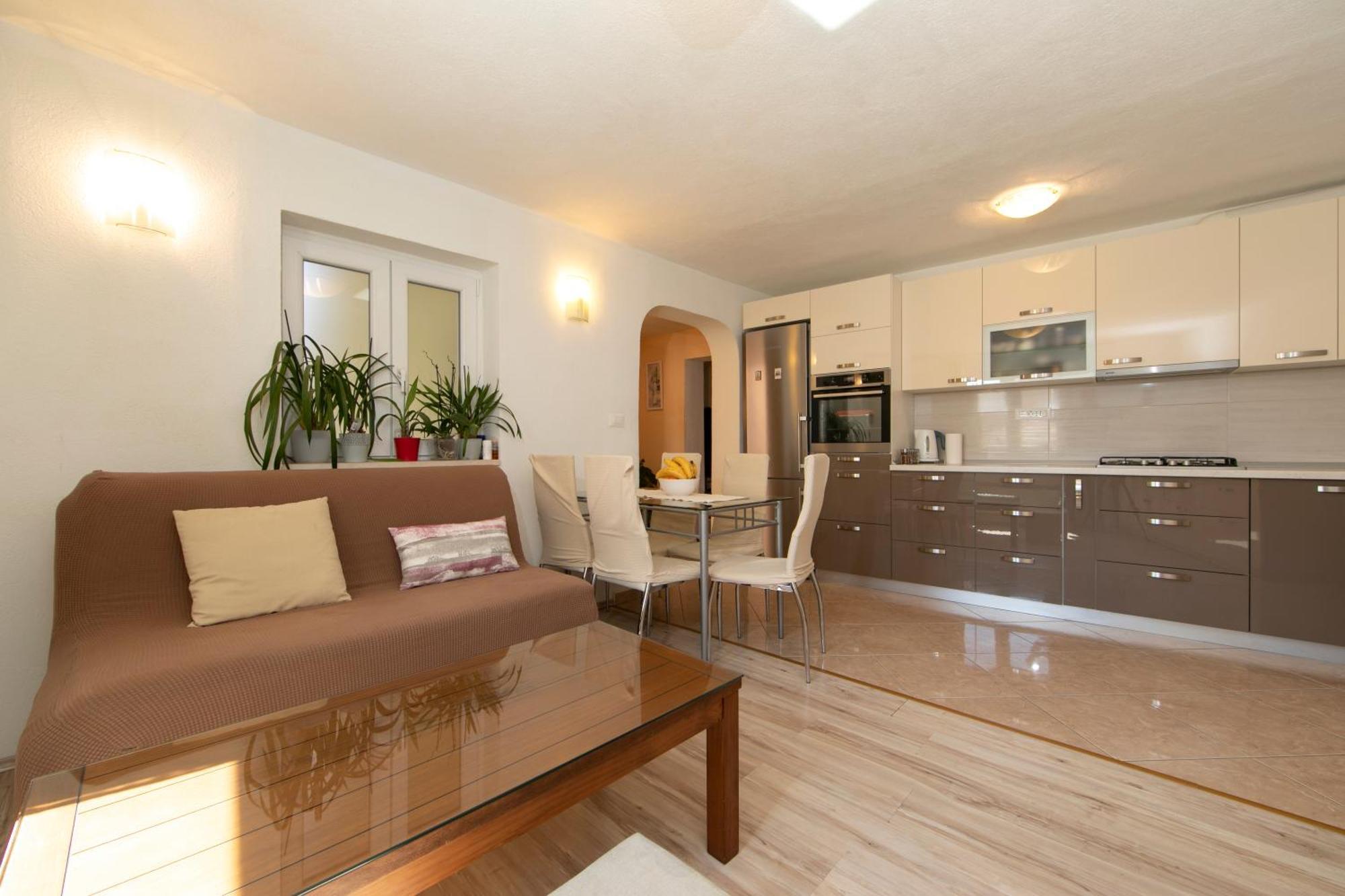 Apartmani Darinka Baška Voda Kültér fotó