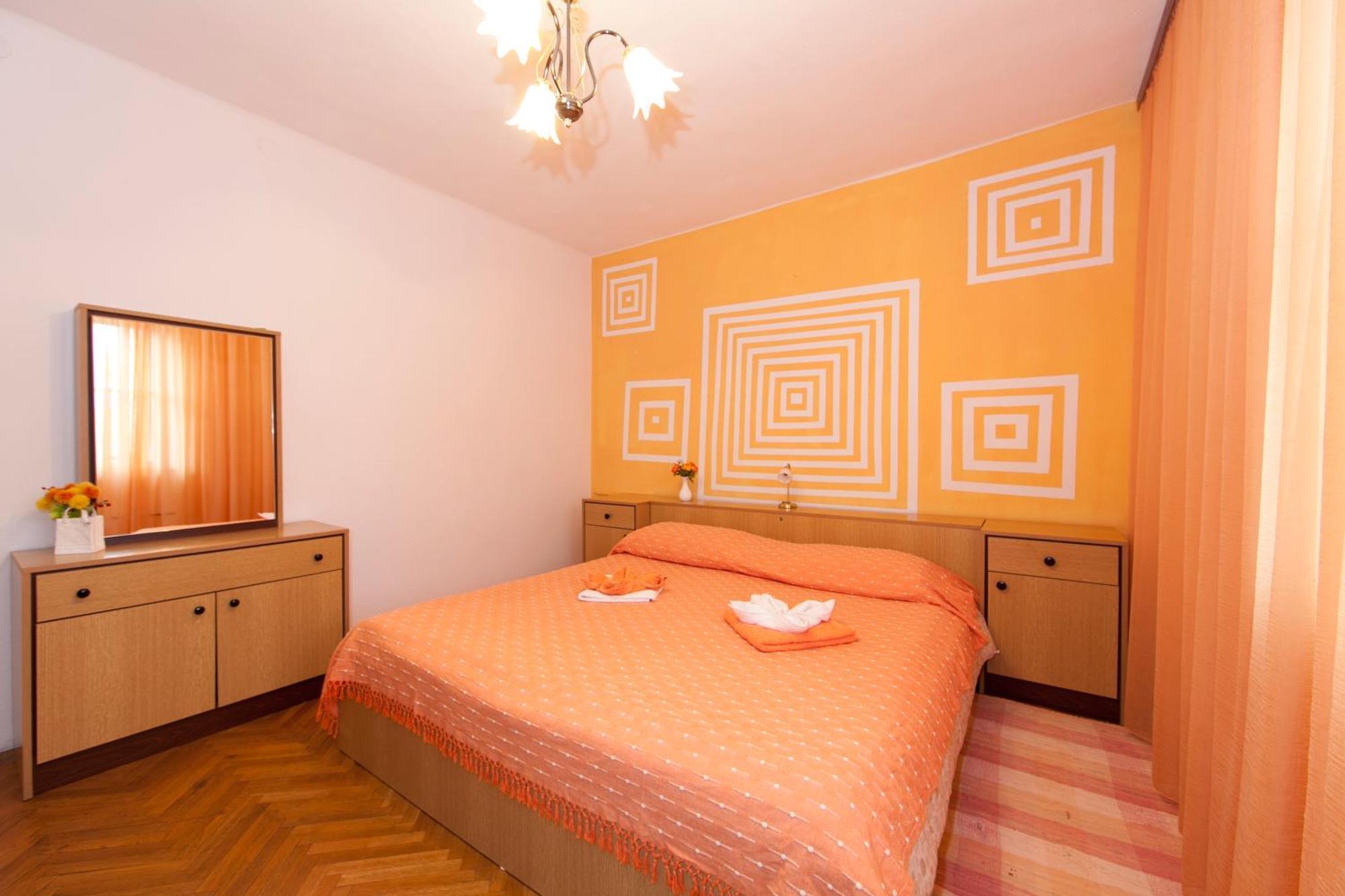Apartmani Darinka Baška Voda Kültér fotó
