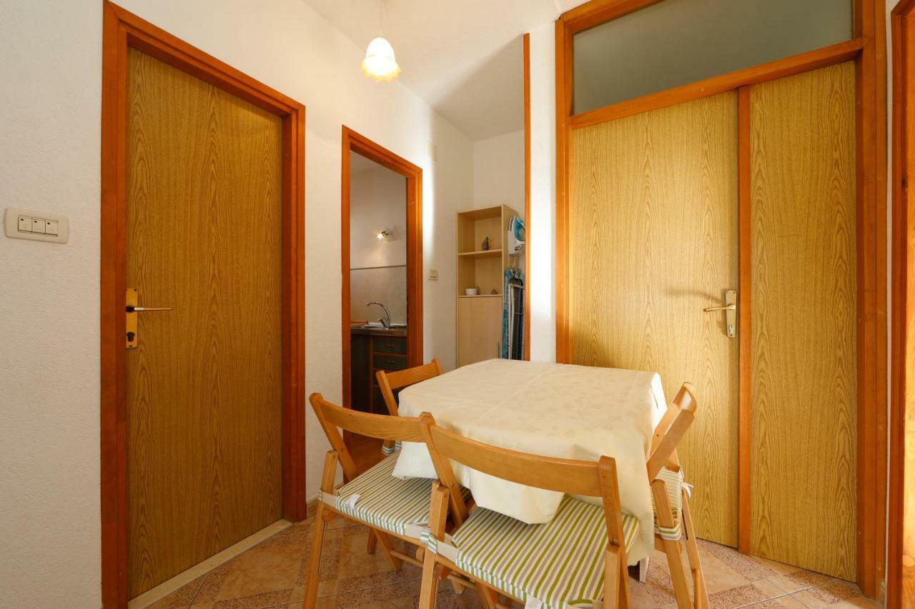 Apartmani Darinka Baška Voda Kültér fotó