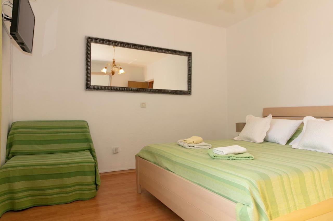 Apartmani Darinka Baška Voda Kültér fotó