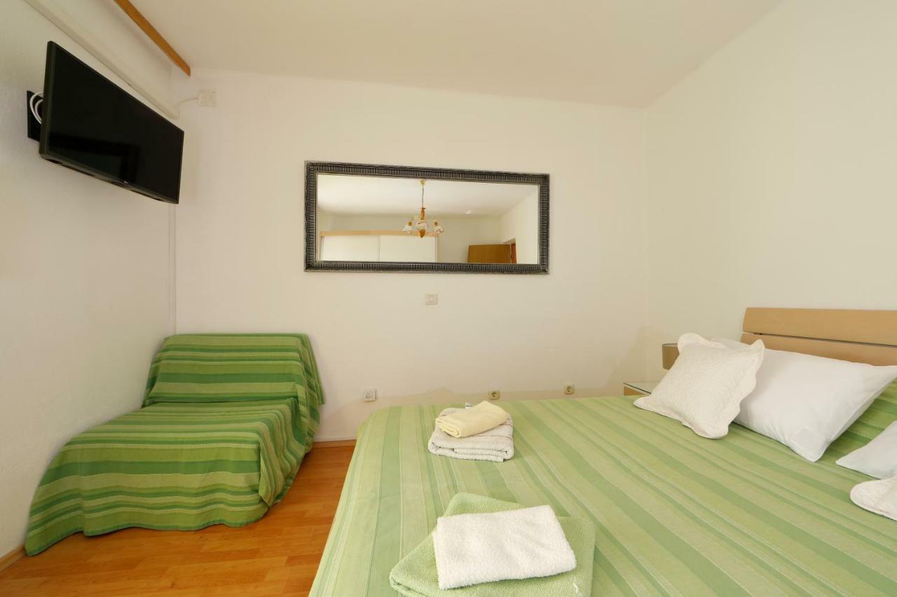 Apartmani Darinka Baška Voda Kültér fotó