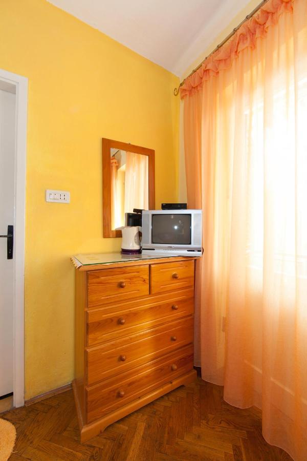 Apartmani Darinka Baška Voda Kültér fotó